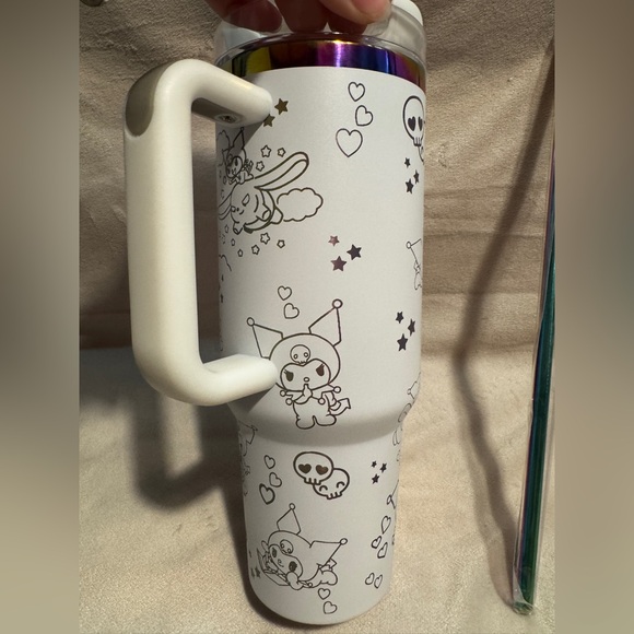 40oz Limited Edition Holographic and White Kuromi Stanley NIB - Picture 6 of 16